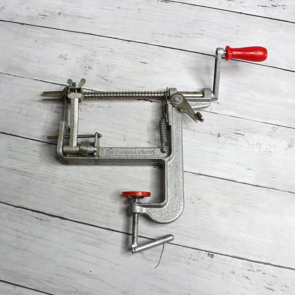 Pampered Chef Apple Peeler Corer Slicer Metal Crank Red Handle - Picture 2 of 4